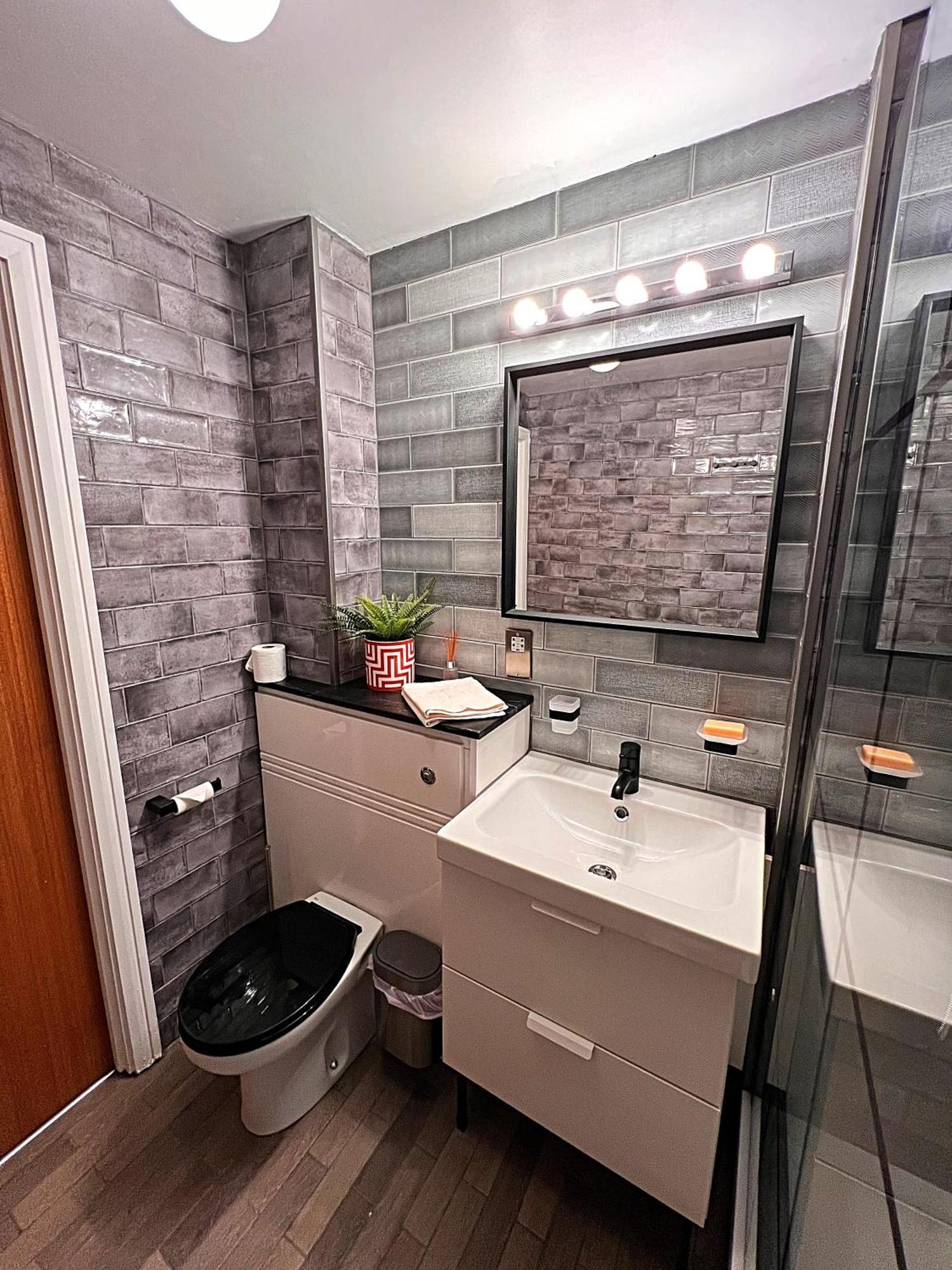 Latitude Chinatown Central Apartment Бирмингам Екстериор снимка